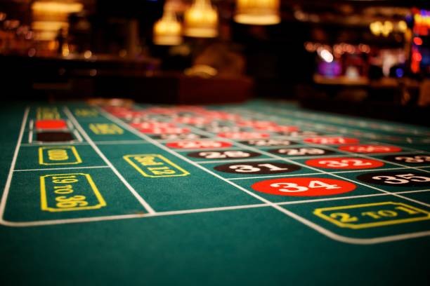 Allbet live dealer table with multi-camera broadcast showing cards and dealer
